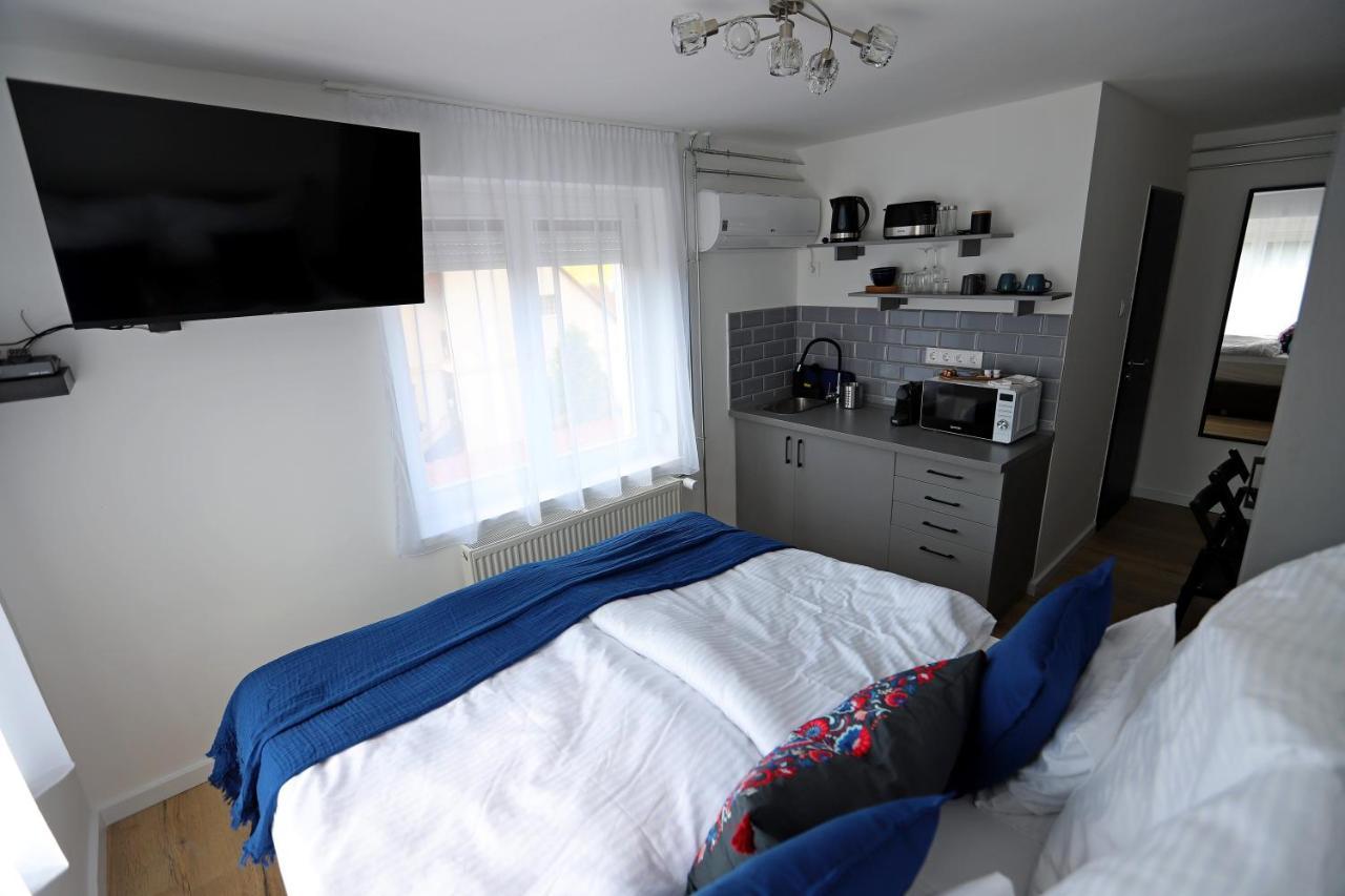 Natali Apartmanhaz エゲル エクステリア 写真