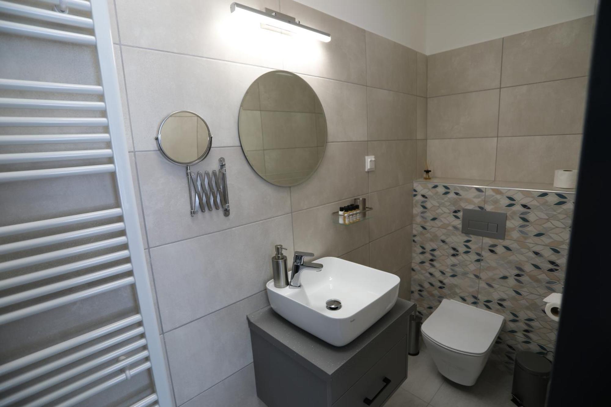 Natali Apartmanhaz エゲル エクステリア 写真